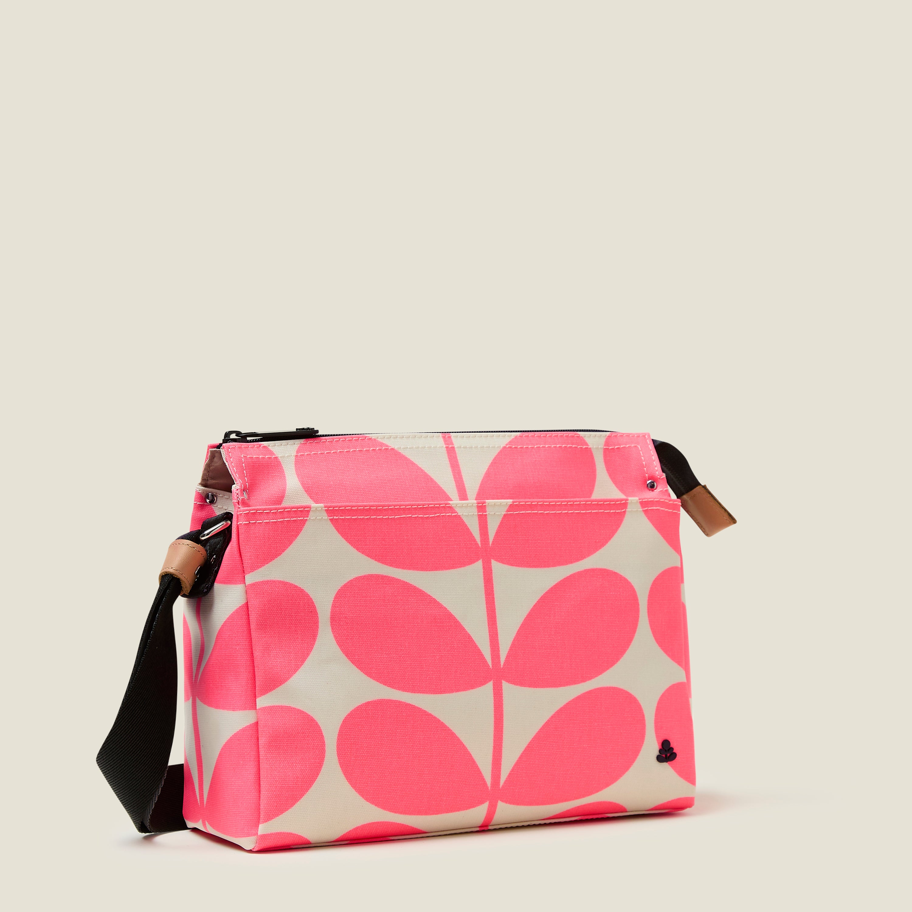 23SESST937-6770_FielderCrossbody-SolidStemNeonPink2