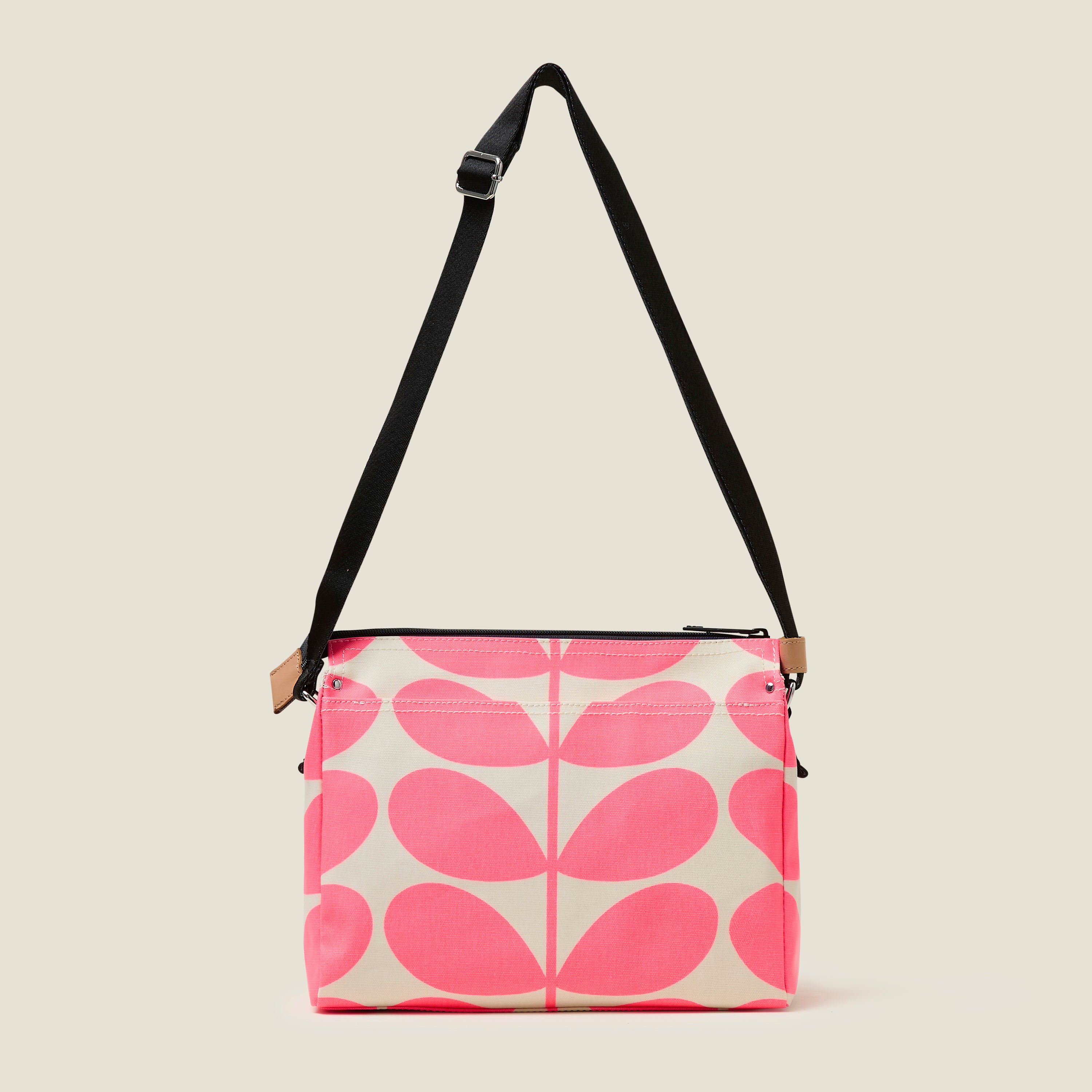 23SESST937-6770_FielderCrossbody-SolidStemNeonPink3