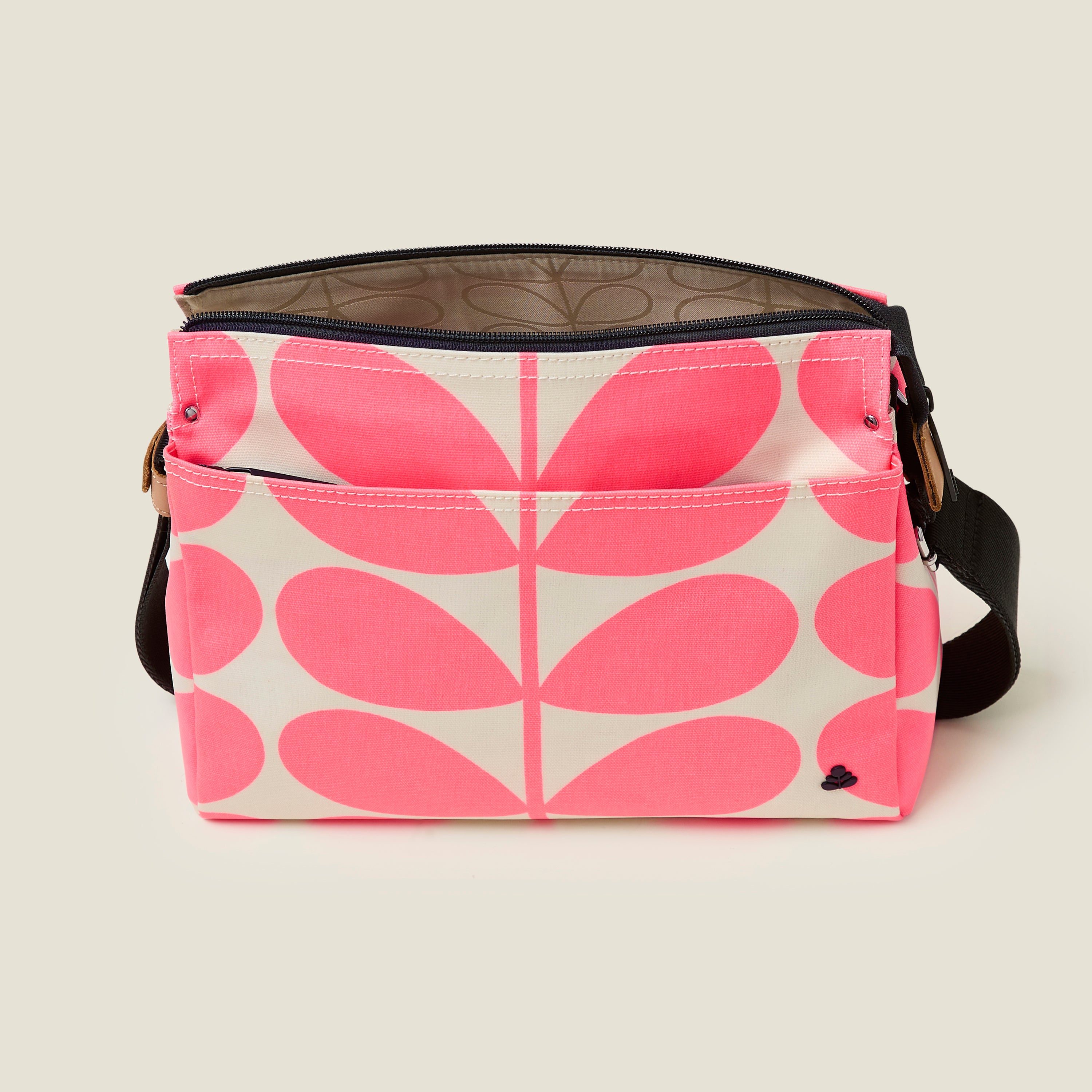 23SESST937-6770_FielderCrossbody-SolidStemNeonPink4