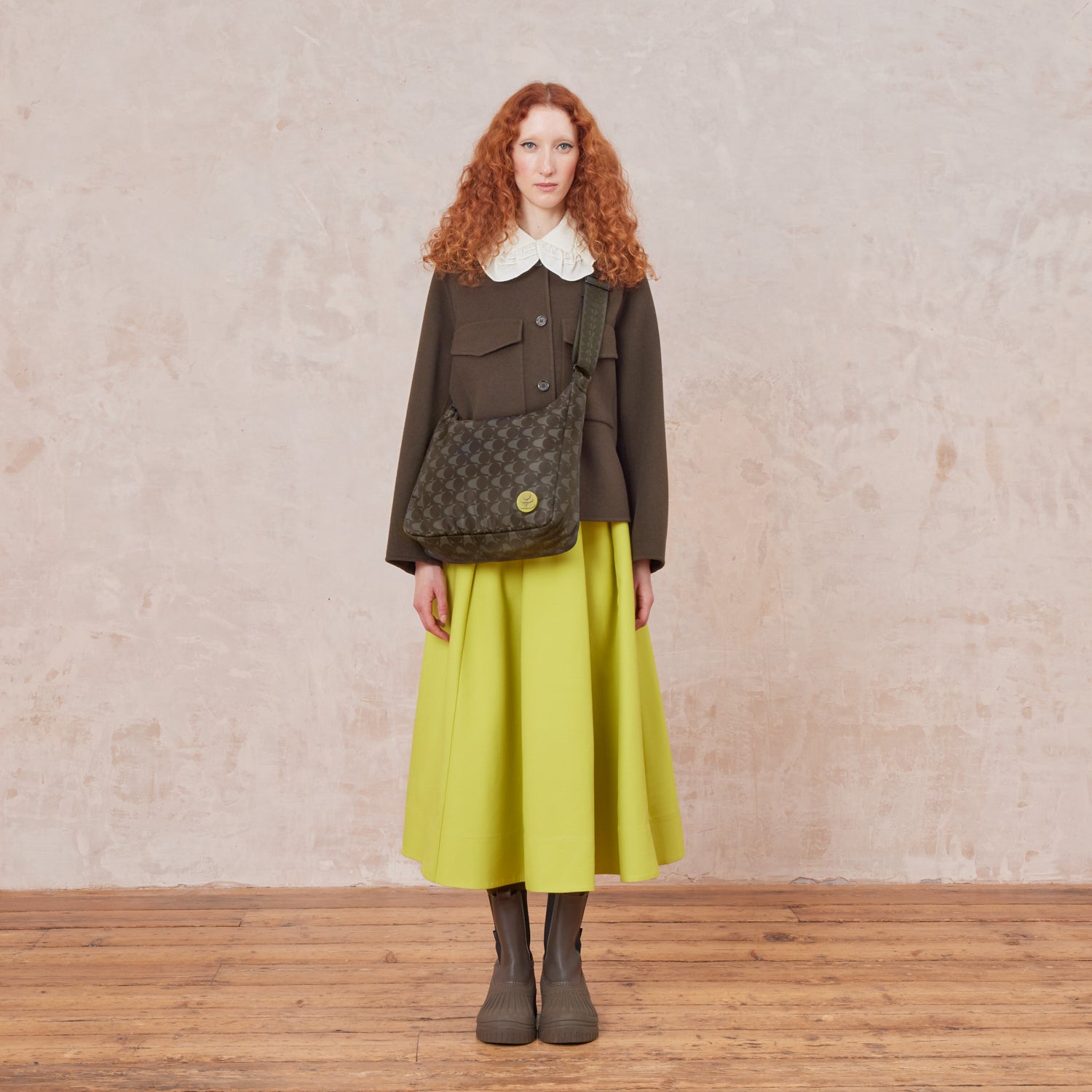 25AECBL892-4100_AreaHobo-ColourblockMidnight