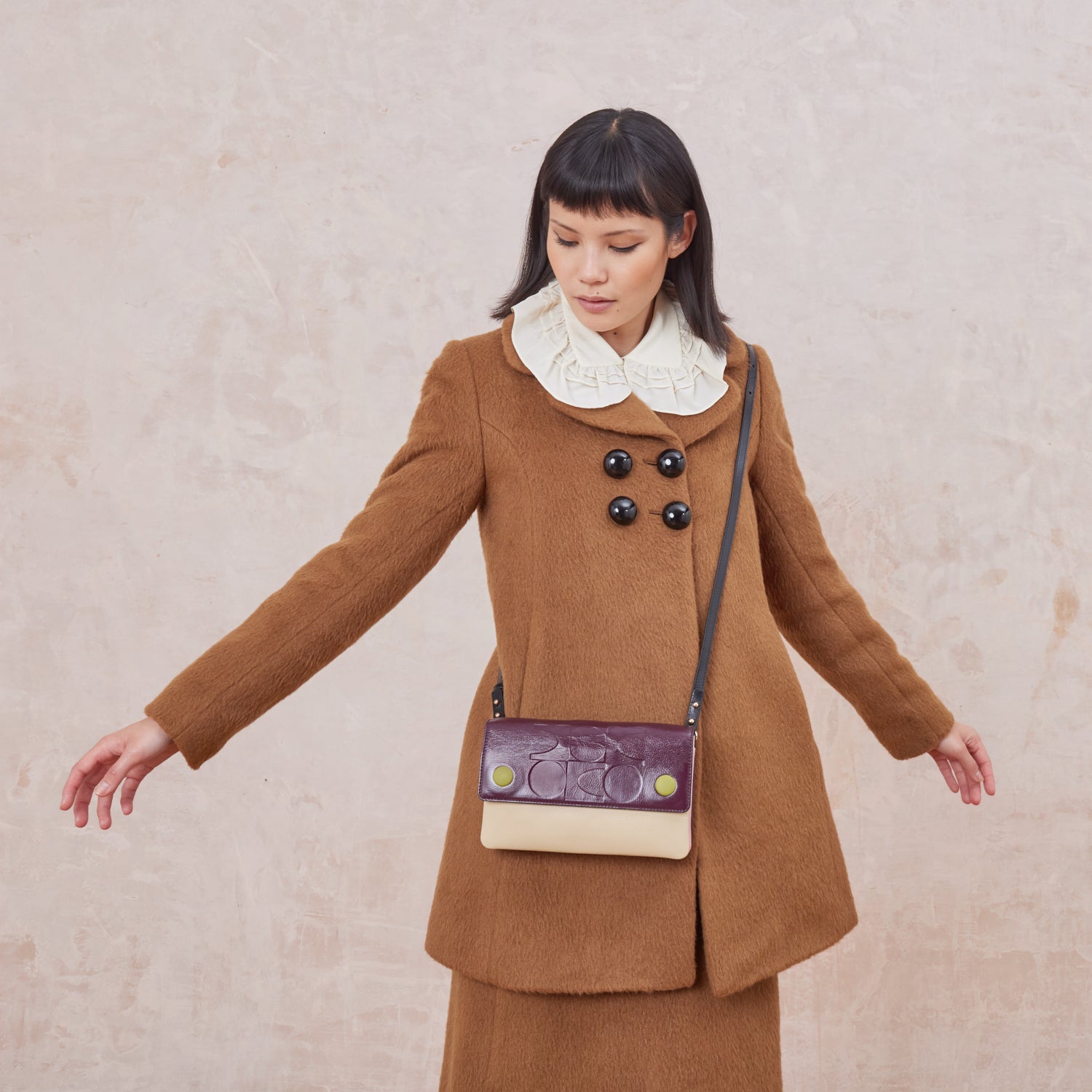 25AECLB908-6090_Flap_Folio_Leather_Crossbody_-_OK_Colourblock_Burgundy1