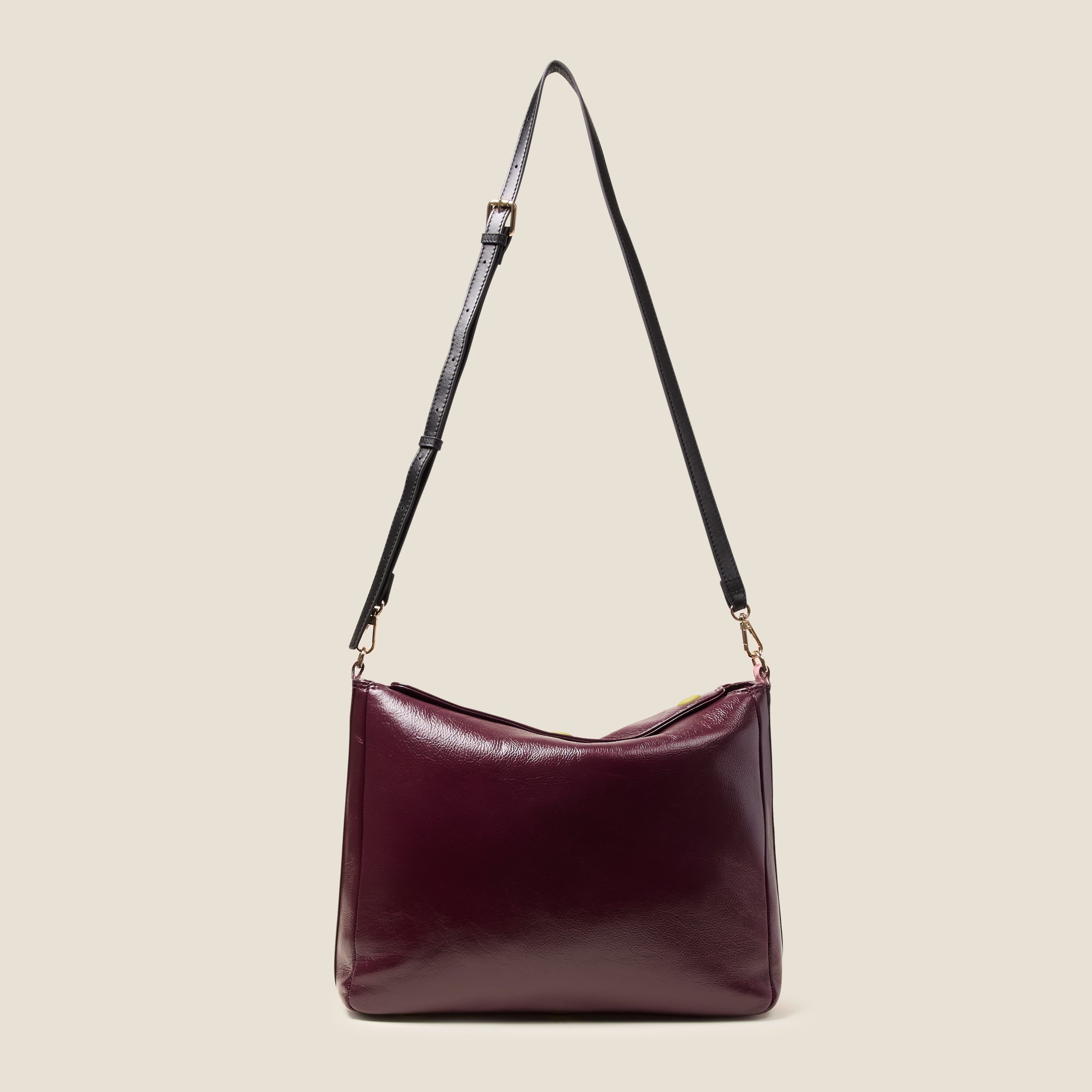 25AECLB978-6090_LargeSoftieLeatherShoulderBag-OKColourblockBurgundy3
