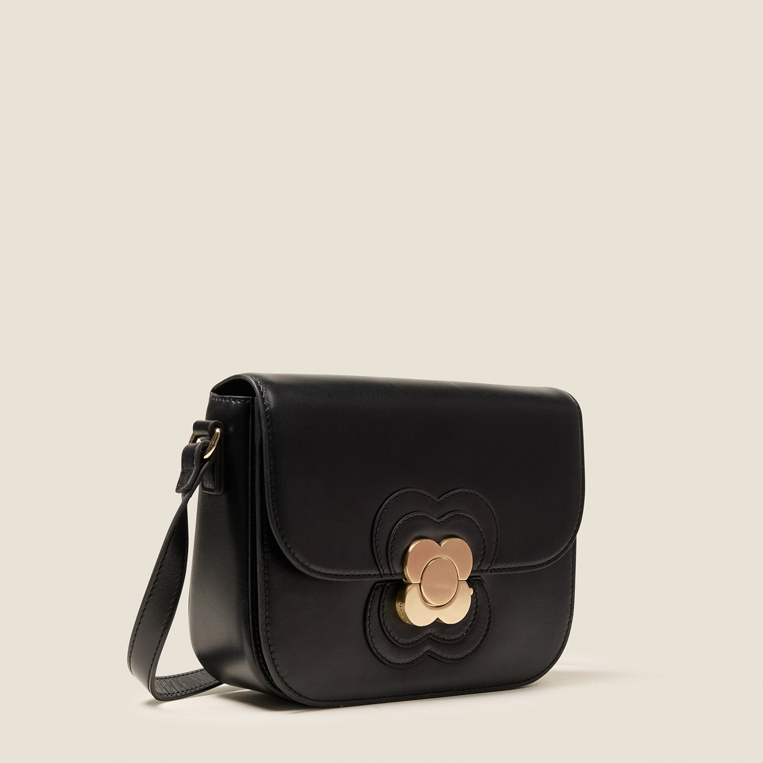 25AEFLA990-0010_EclipseLeatherCrossbody-FlowerAppliqueBlack2_f676c786-62f7-4f97-be5e-83ae2e2a5a8c