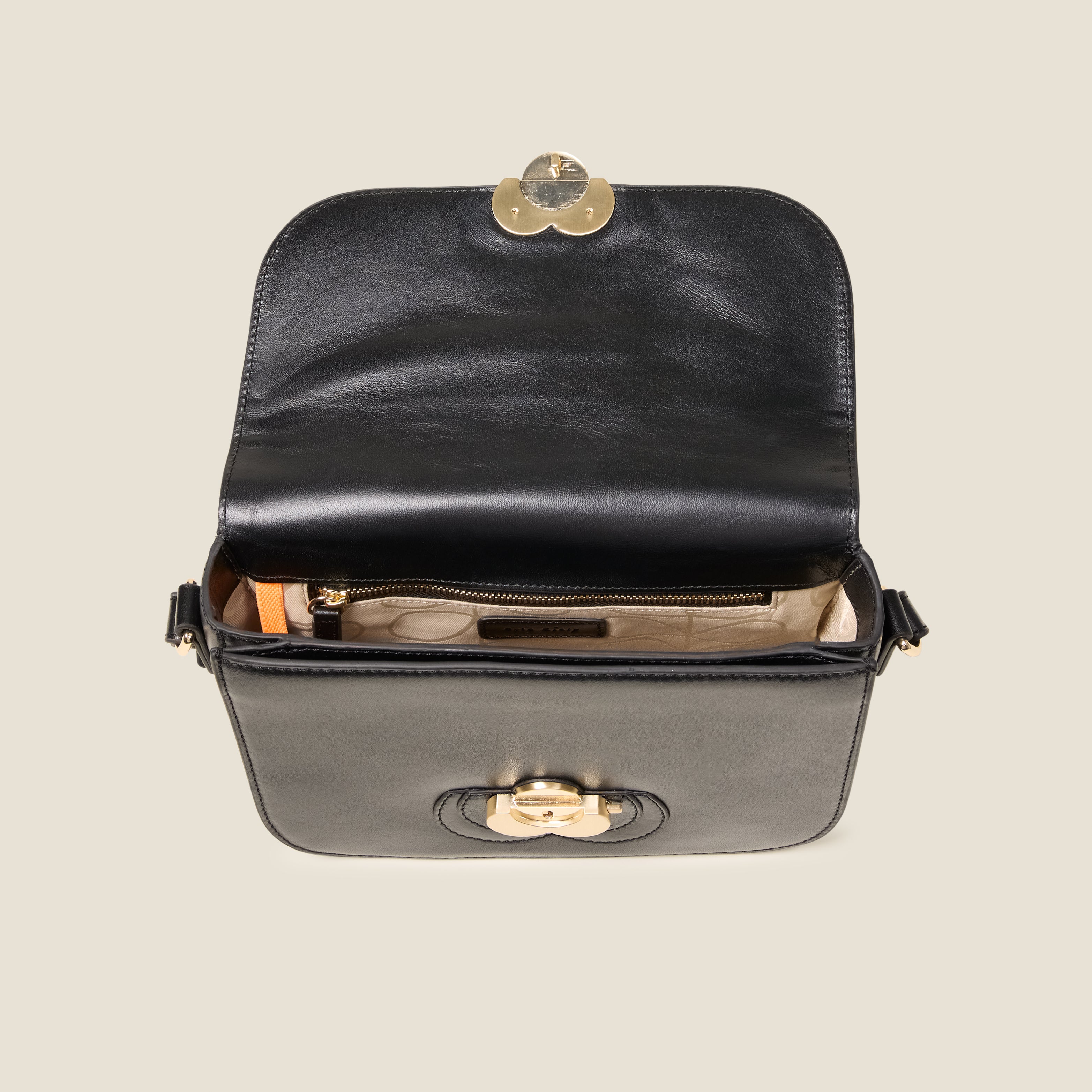 25AEFLA990-0010_EclipseLeatherCrossbody-FlowerAppliqueBlack4