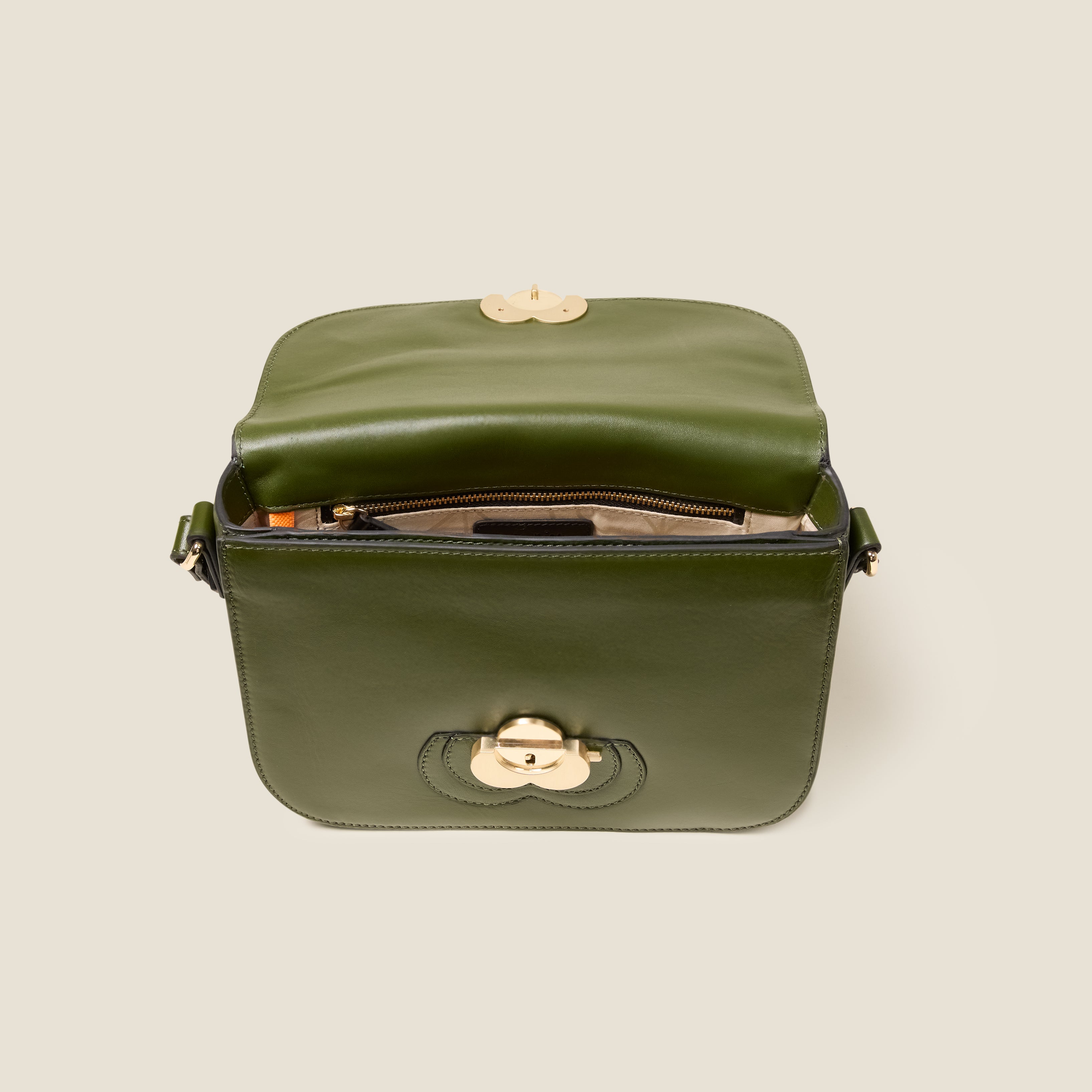 25AEFLA990-3070_EclipseLeatherCrossbody-FlowerAppliqueForest4