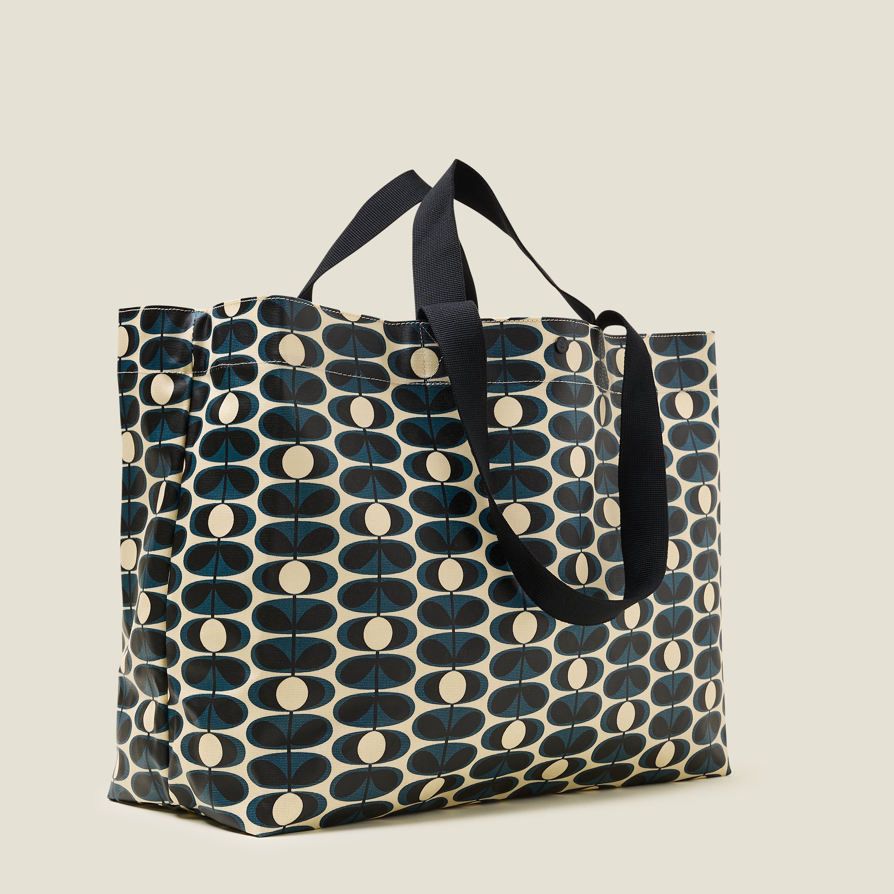 25AEFLS976-4030RolloutLargeTote-FlowerOvalStemIndigo2