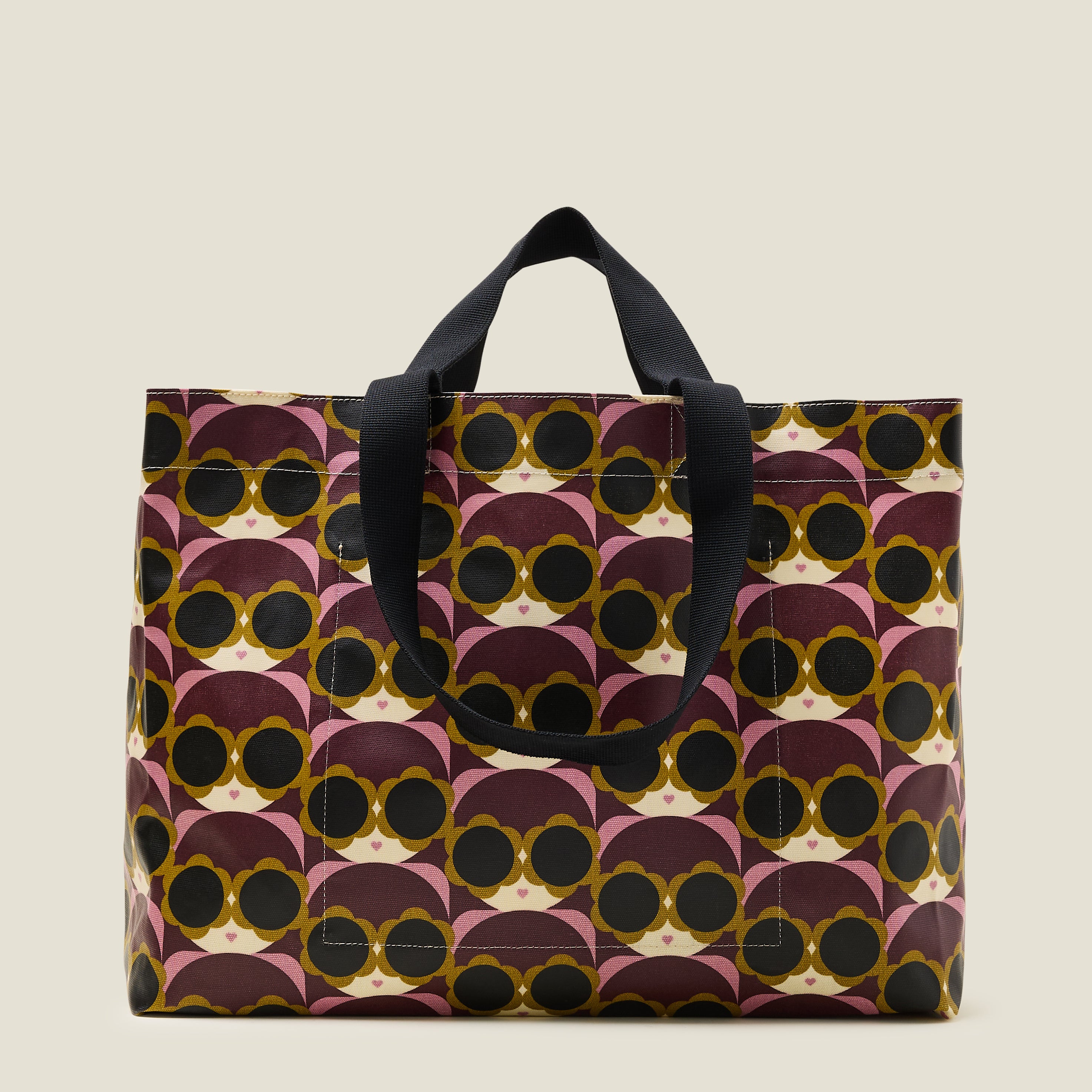 25AELLA976-4545RolloutLargeTote-LolaMorello2