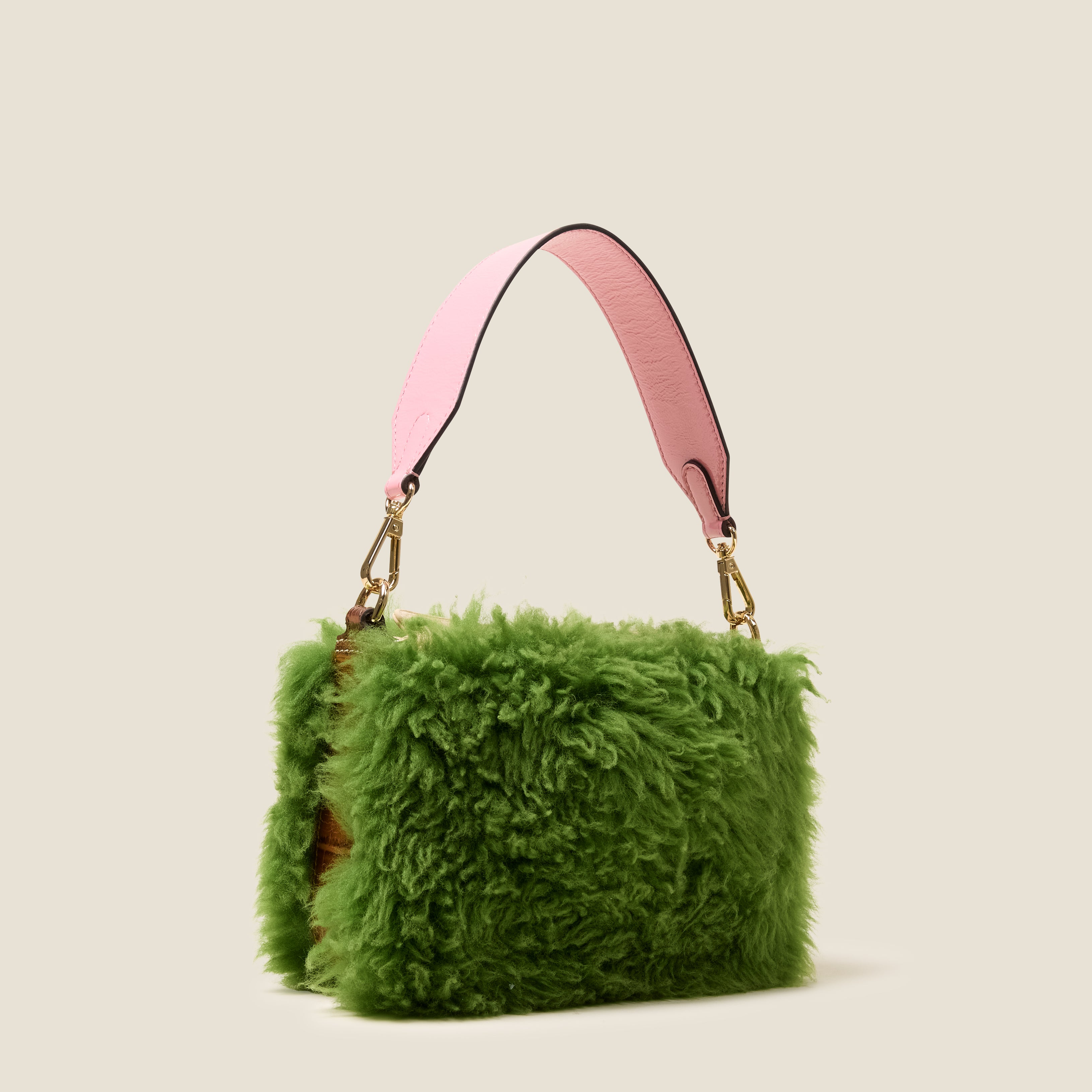 25AESHC998-3000_MiniSoftieLeatherCrossbody-SheepskinColourblockGreen2