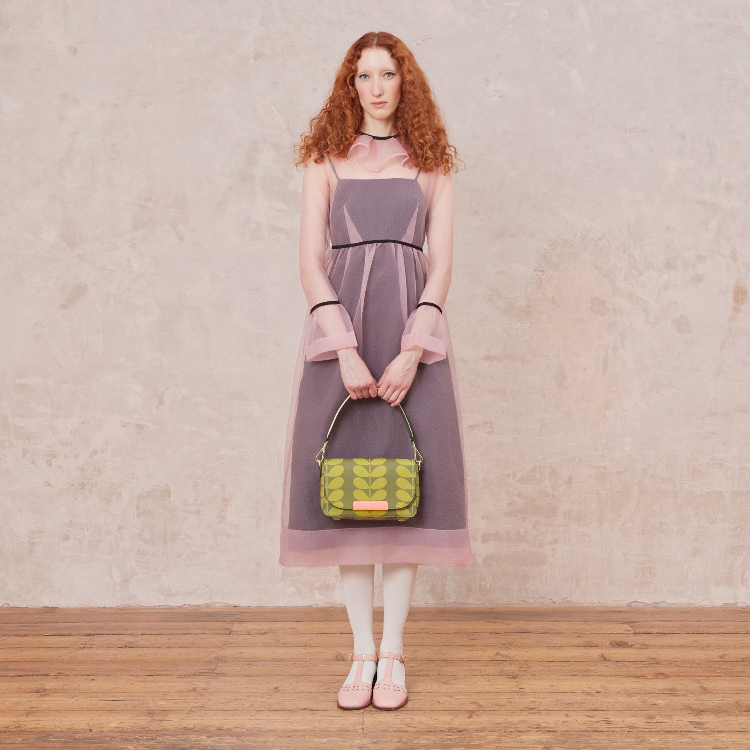 25AESLS999-3130VeraCrossbody-SolidStem