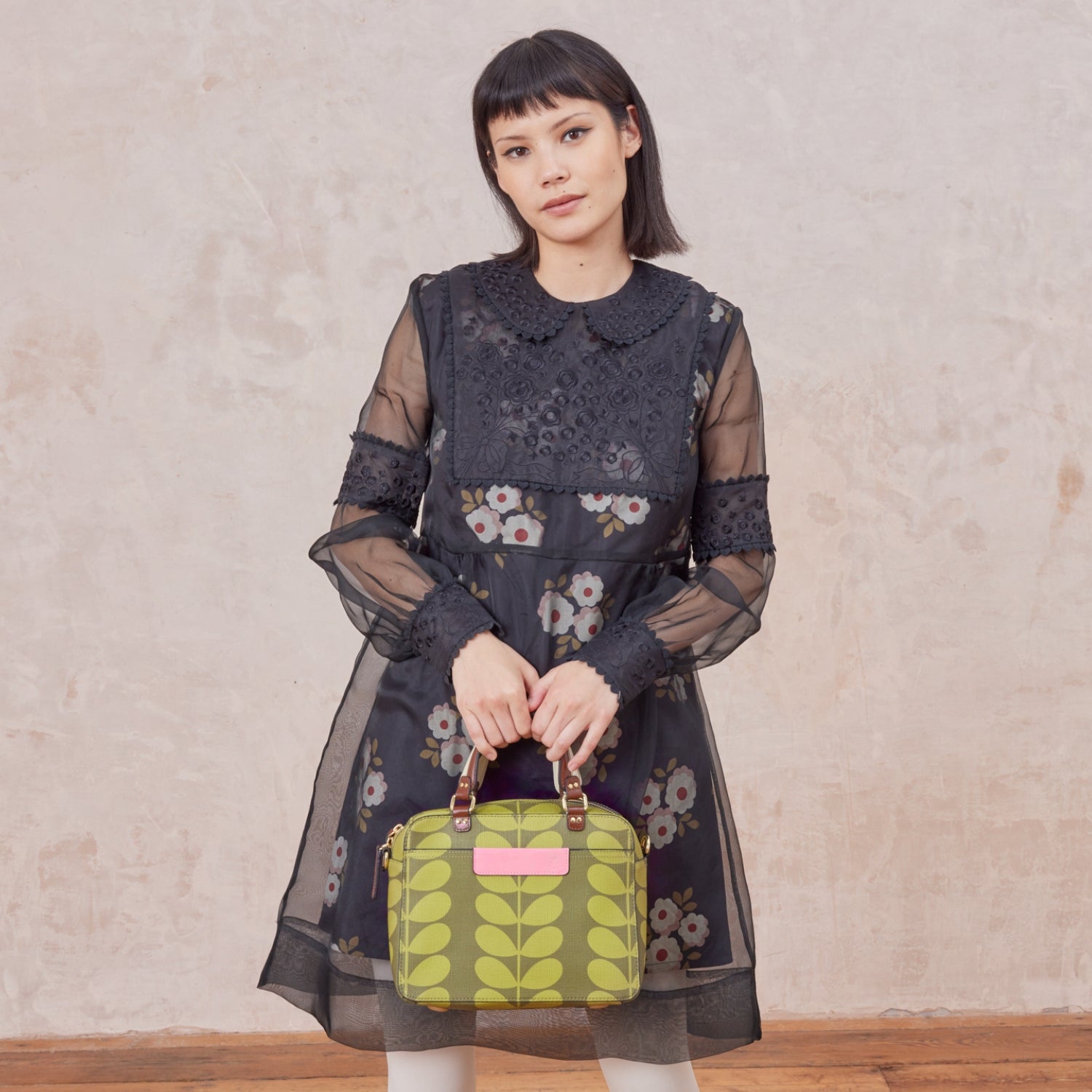 Solid_Stem_Olive_Medium_Block_Handbag